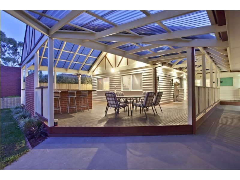 17 Levuka Street, Seaford VIC 3198