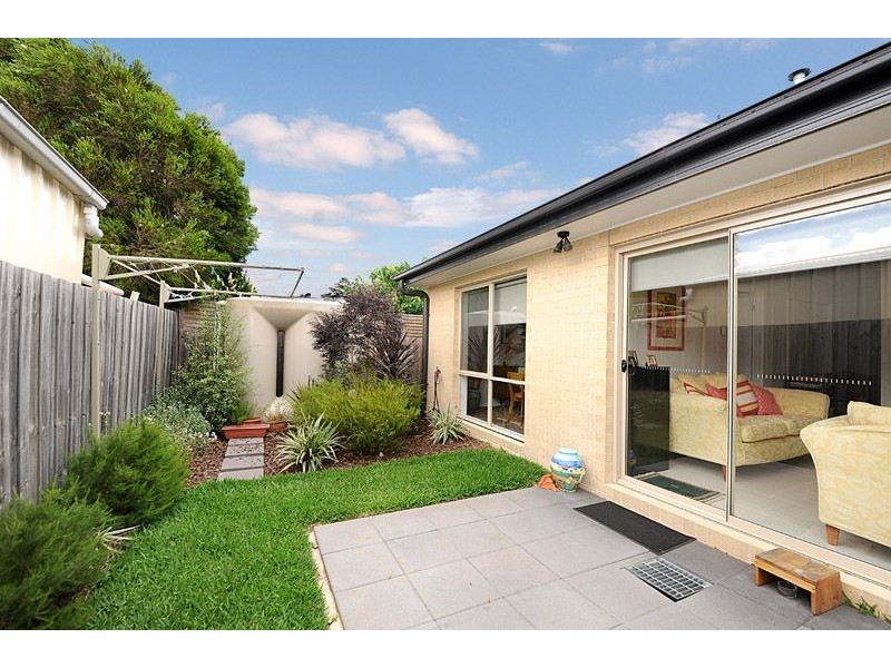 2/8 Scott Street, Seaford VIC 3198