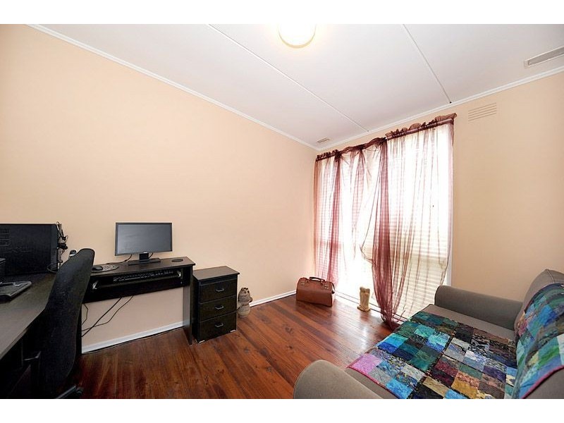 43 Ti-Tree Crescent, Seaford VIC 3198