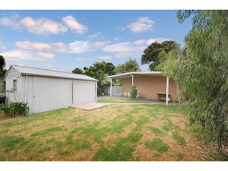 43 Ti-Tree Crescent, Seaford VIC 3198