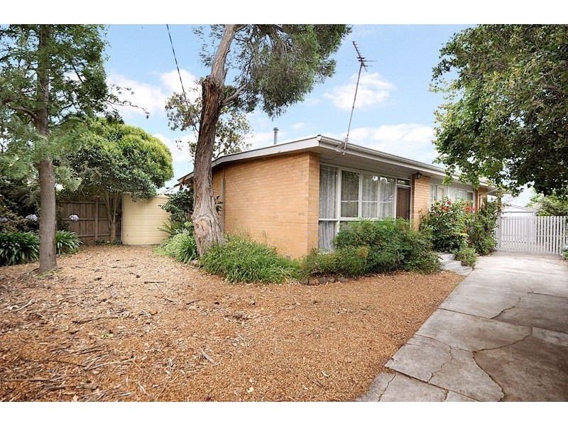 43 Ti-Tree Crescent, Seaford VIC 3198