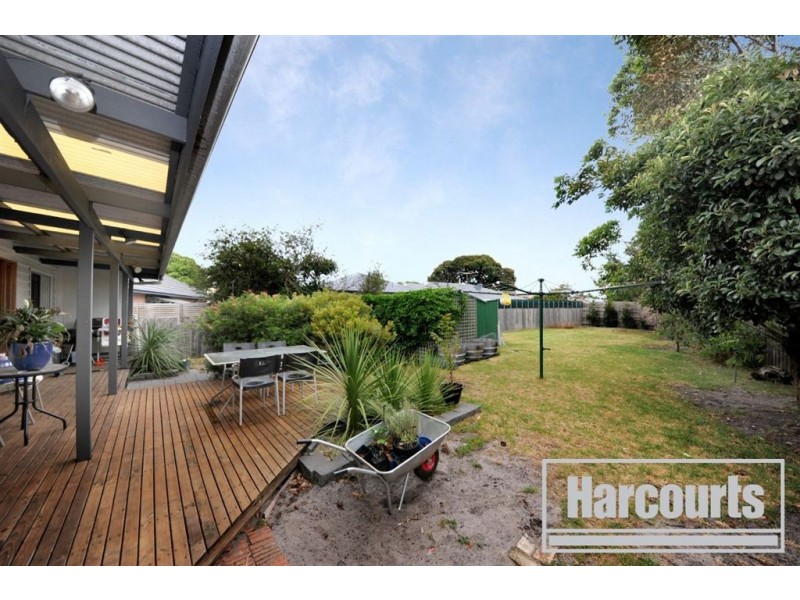 77 Wells Road, Seaford VIC 3198