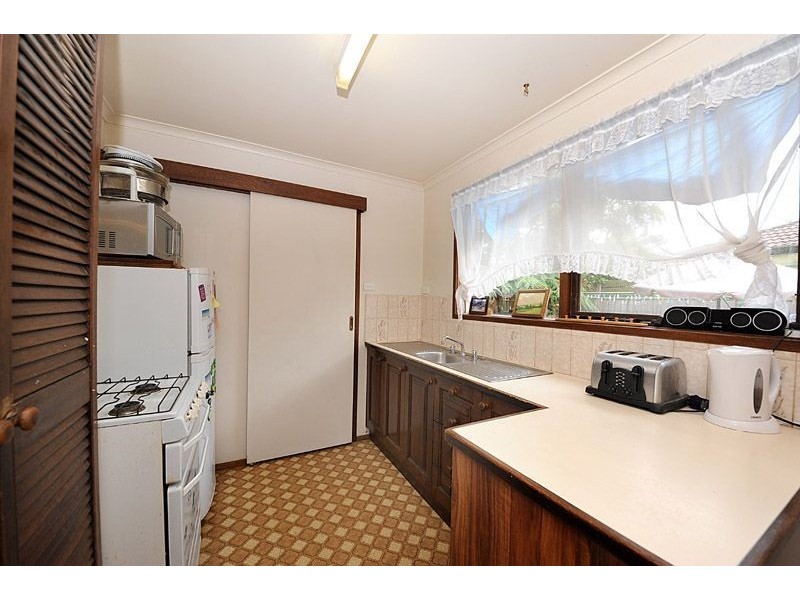 2/17 Wisewould Avenue, Seaford VIC 3198