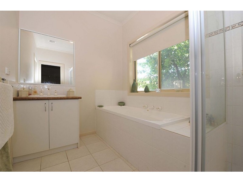 7/18 East Road, Seaford VIC 3198