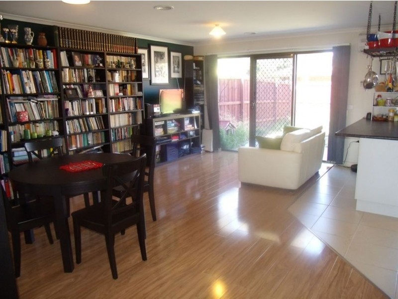 3/21 Elizabeth Street, Cranbourne North VIC 3977