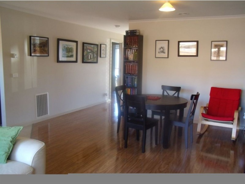 3/21 Elizabeth Street, Cranbourne North VIC 3977