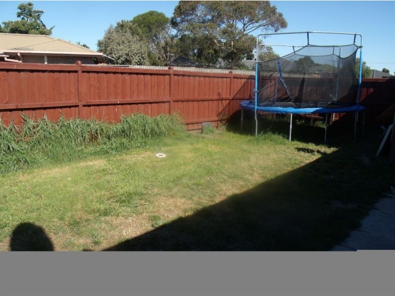 3/21 Elizabeth Street, Cranbourne North VIC 3977