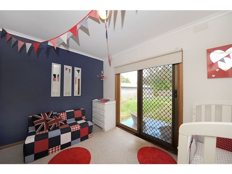 9 Netherall St, Seaford VIC 3198