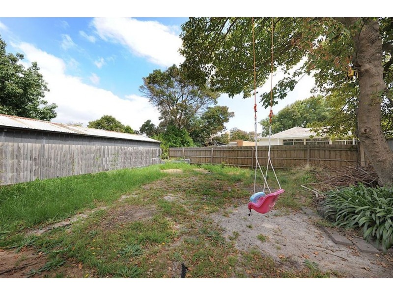 9 Netherall St, Seaford VIC 3198