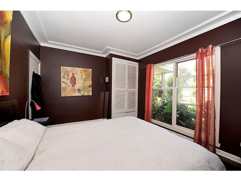 27 Boonong Avenue, Seaford VIC 3198