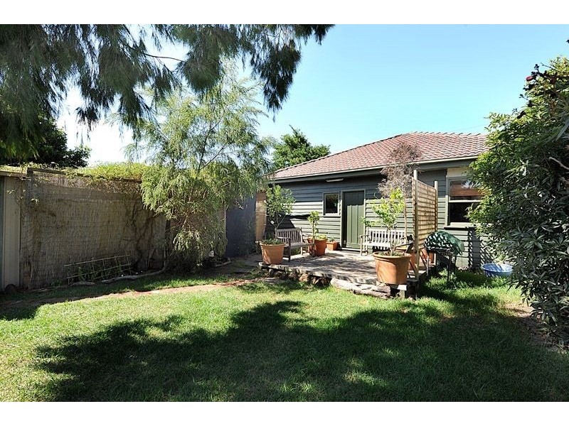 27 Boonong Avenue, Seaford VIC 3198