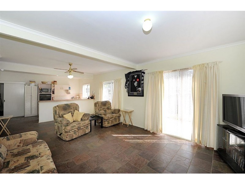 111 Rosslyn Avenue, Seaford VIC 3198