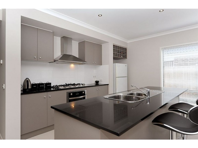 28 Wodalla Circuit, Sandhurst VIC 3977