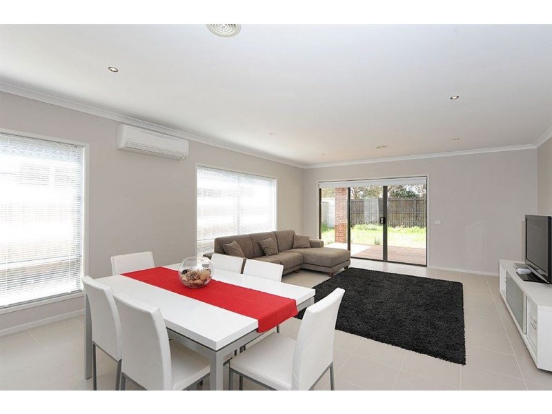 28 Wodalla Circuit, Sandhurst VIC 3977