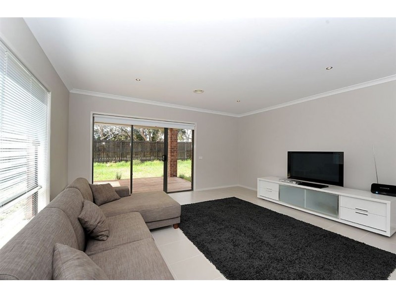 28 Wodalla Circuit, Sandhurst VIC 3977