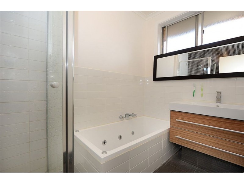 9 Maclean Court, Seaford VIC 3198