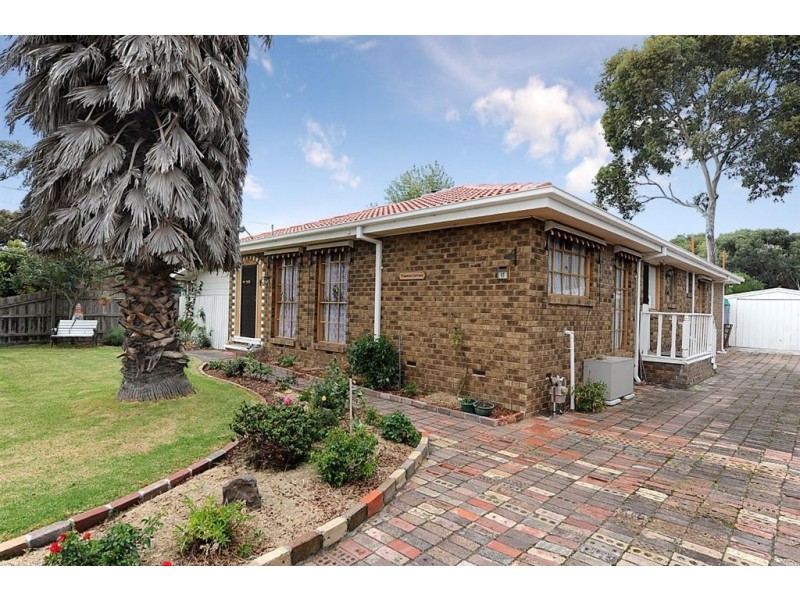17 Madden Street, Seaford VIC 3198