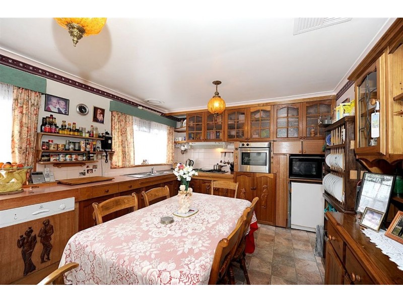 17 Madden Street, Seaford VIC 3198