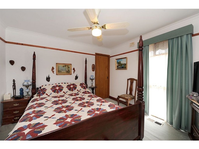 17 Madden Street, Seaford VIC 3198