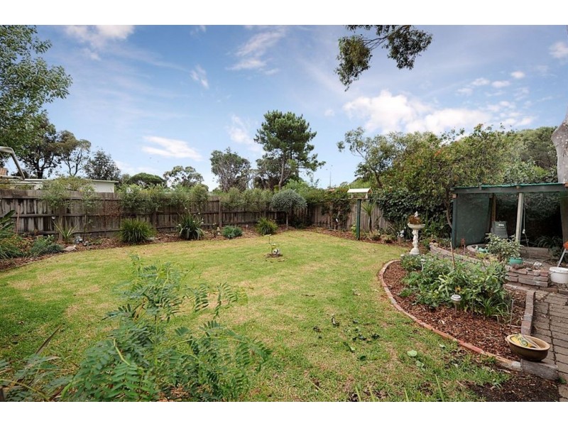 17 Madden Street, Seaford VIC 3198