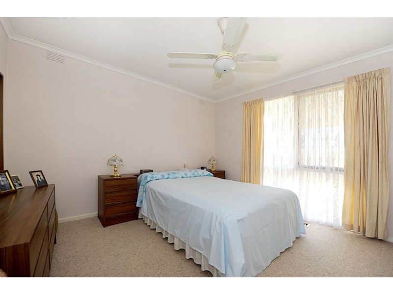 14 Benelong Crescent, Seaford VIC 3198