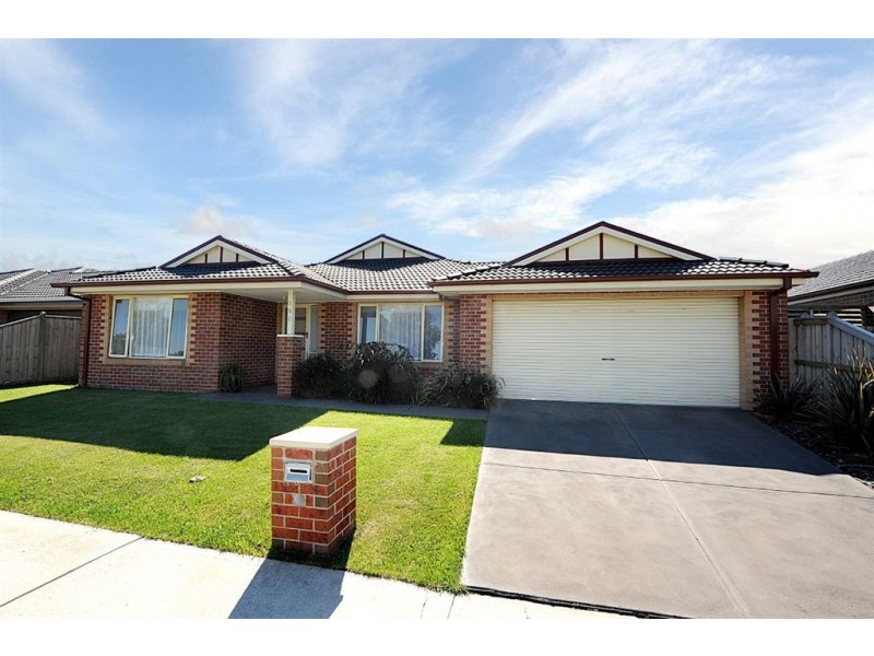 160 Linsell Boulevard, Cranbourne East VIC 3977