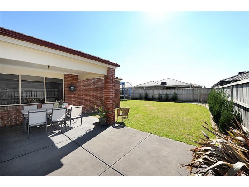 160 Linsell Boulevard, Cranbourne East VIC 3977