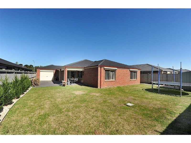 160 Linsell Boulevard, Cranbourne East VIC 3977
