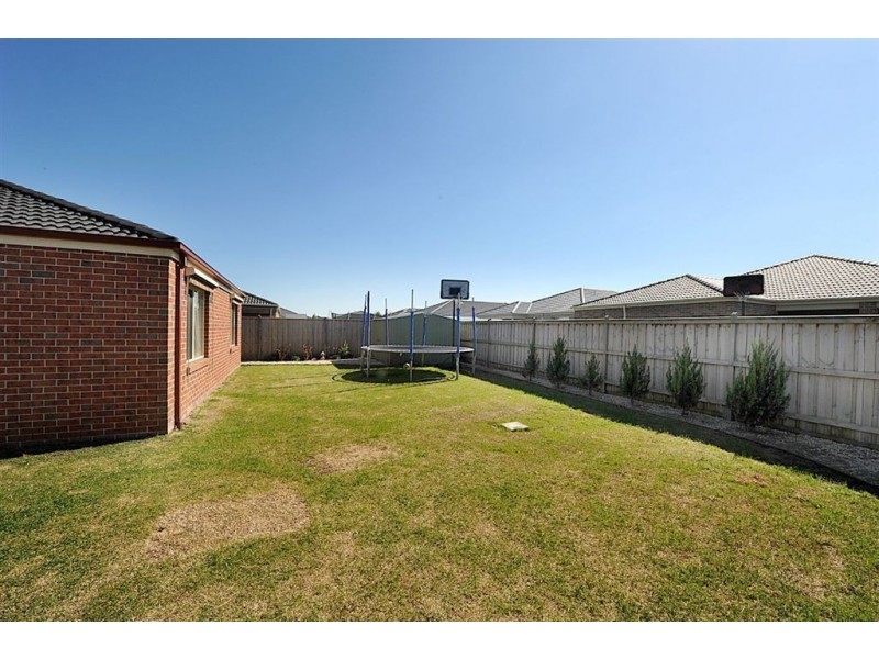 160 Linsell Boulevard, Cranbourne East VIC 3977