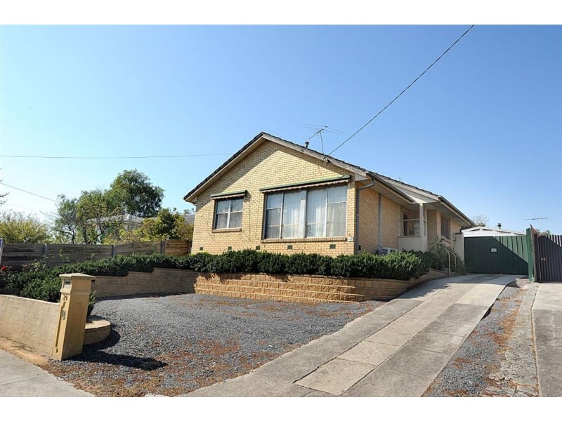 29 Rosemary Crescent, Frankston North VIC 3200