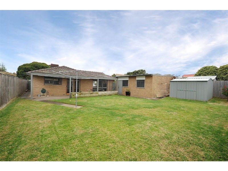 66 Maple Street, Seaford VIC 3198