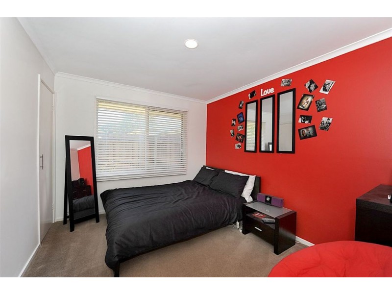 4 Emanuel Drive, Seaford VIC 3198