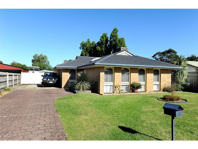 4 Emanuel Drive, Seaford VIC 3198