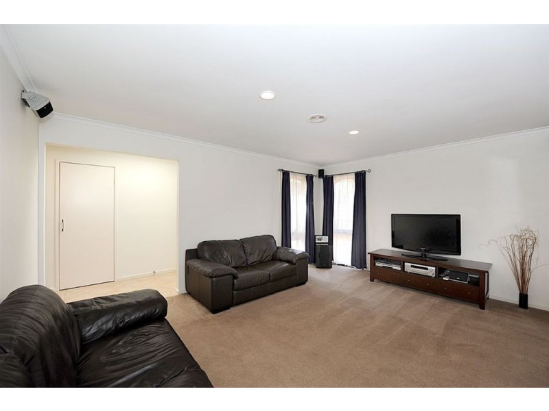 4 Emanuel Drive, Seaford VIC 3198