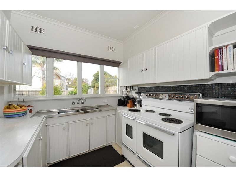 141 Fortescue Avenue, Seaford VIC 3198