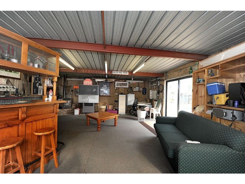 18 Ashworth Drive, Seaford VIC 3198