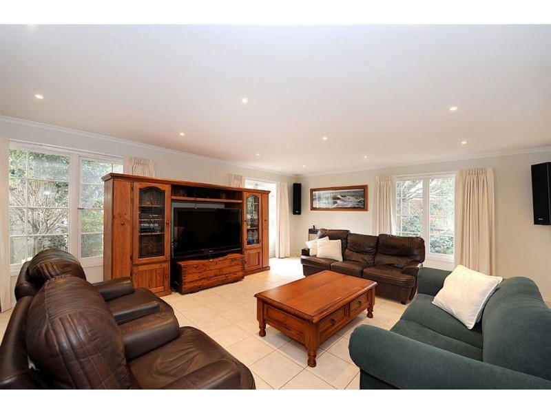 8 Seacrest Avenue, Seaford VIC 3198