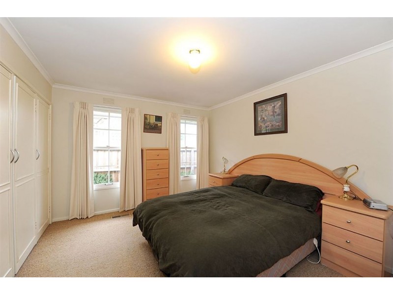 8 Seacrest Avenue, Seaford VIC 3198