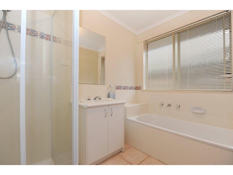 7 Waltham Mews, Cranbourne VIC 3977