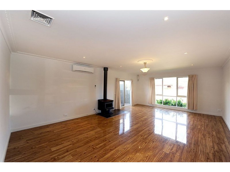 2a Madden Street, Seaford VIC 3198