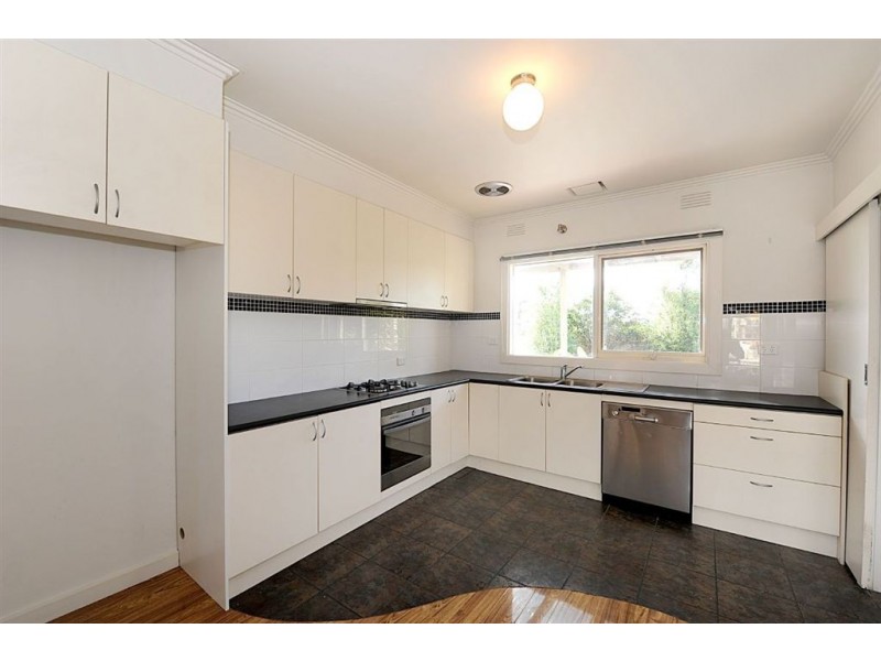 2a Madden Street, Seaford VIC 3198