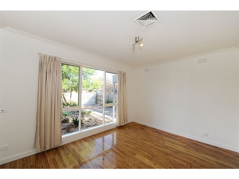 2a Madden Street, Seaford VIC 3198
