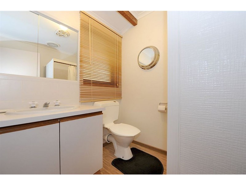 1/22 Robinia Street, Frankston VIC 3199