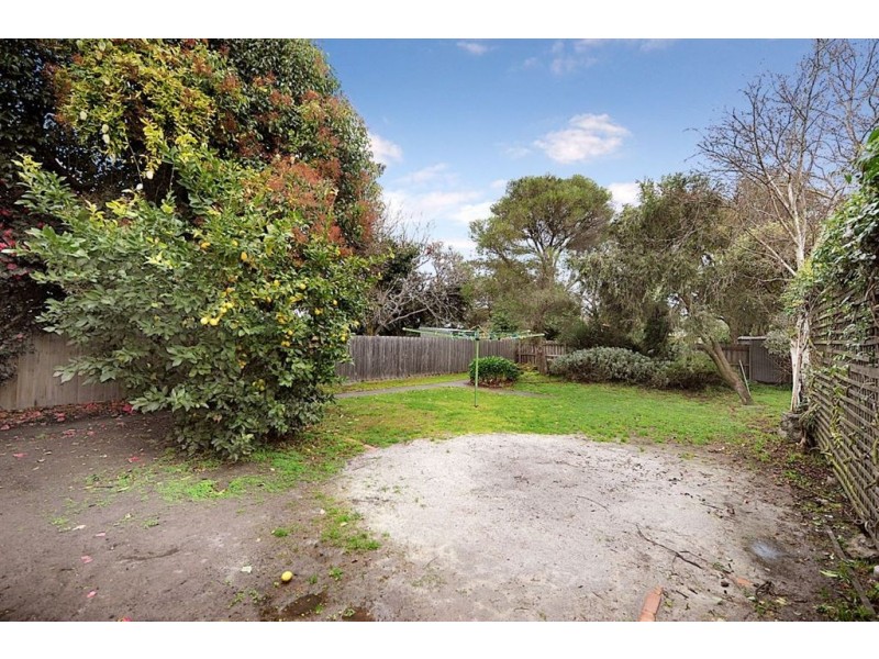 10 Moomba Avenue, Seaford VIC 3198