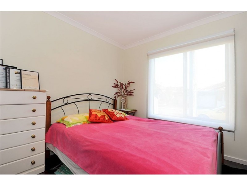 2A Vivienne Street, Seaford VIC 3198