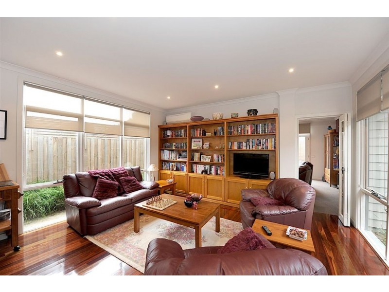 133 Kananook Avenue, Seaford VIC 3198