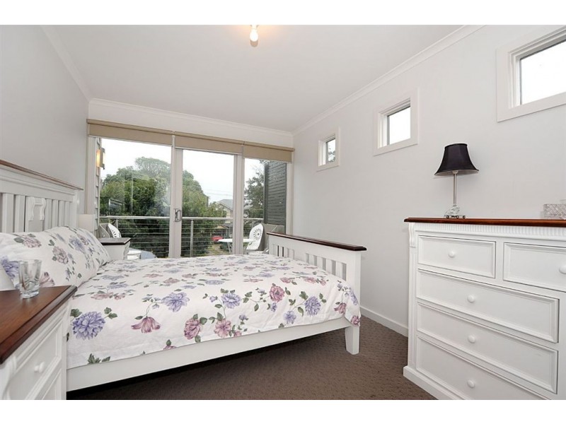 133 Kananook Avenue, Seaford VIC 3198