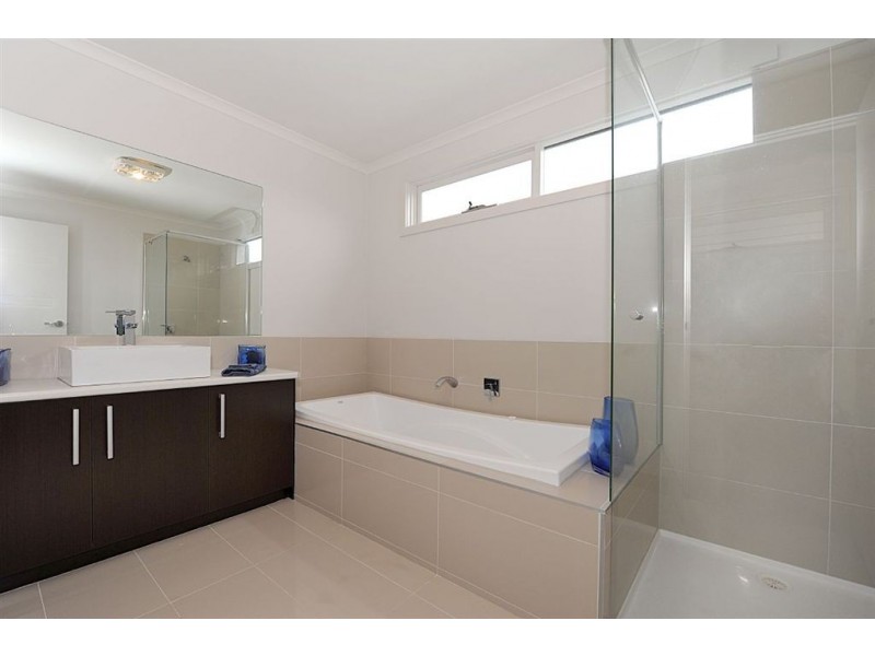 133 Kananook Avenue, Seaford VIC 3198