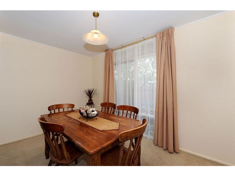 13 Holroyd Street, Seaford VIC 3198