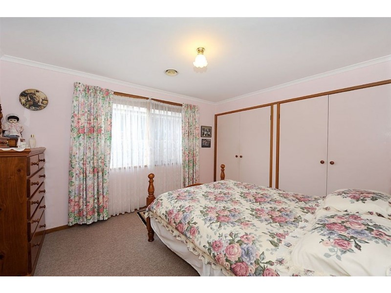 63 Milroy Crescent, Seaford VIC 3198